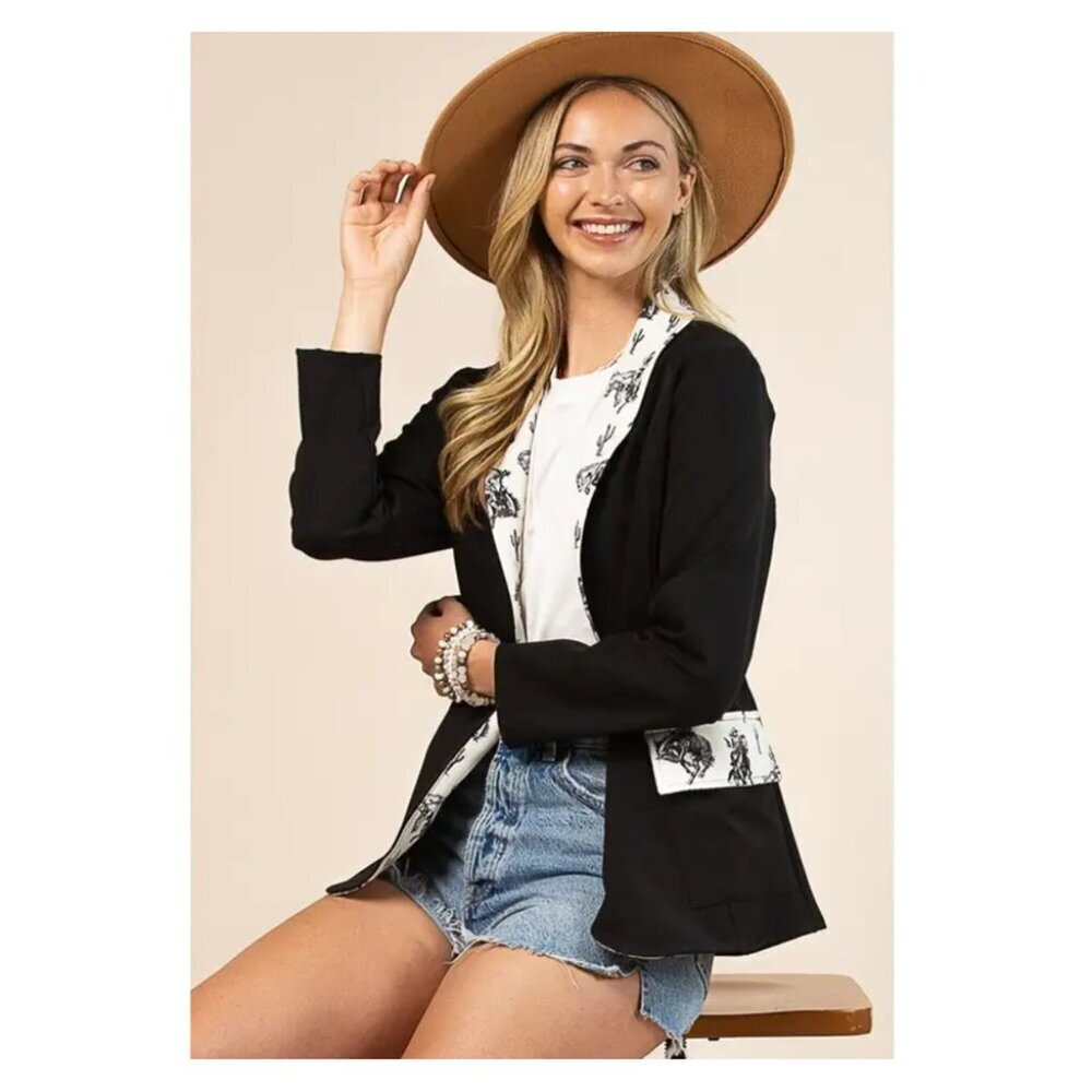 Avery Bucking Horses Print Contrast Blazer